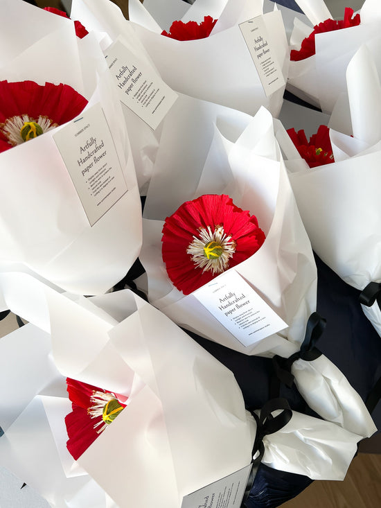 Bouquets of handcrafted paper Poppy for a corporate gifiting