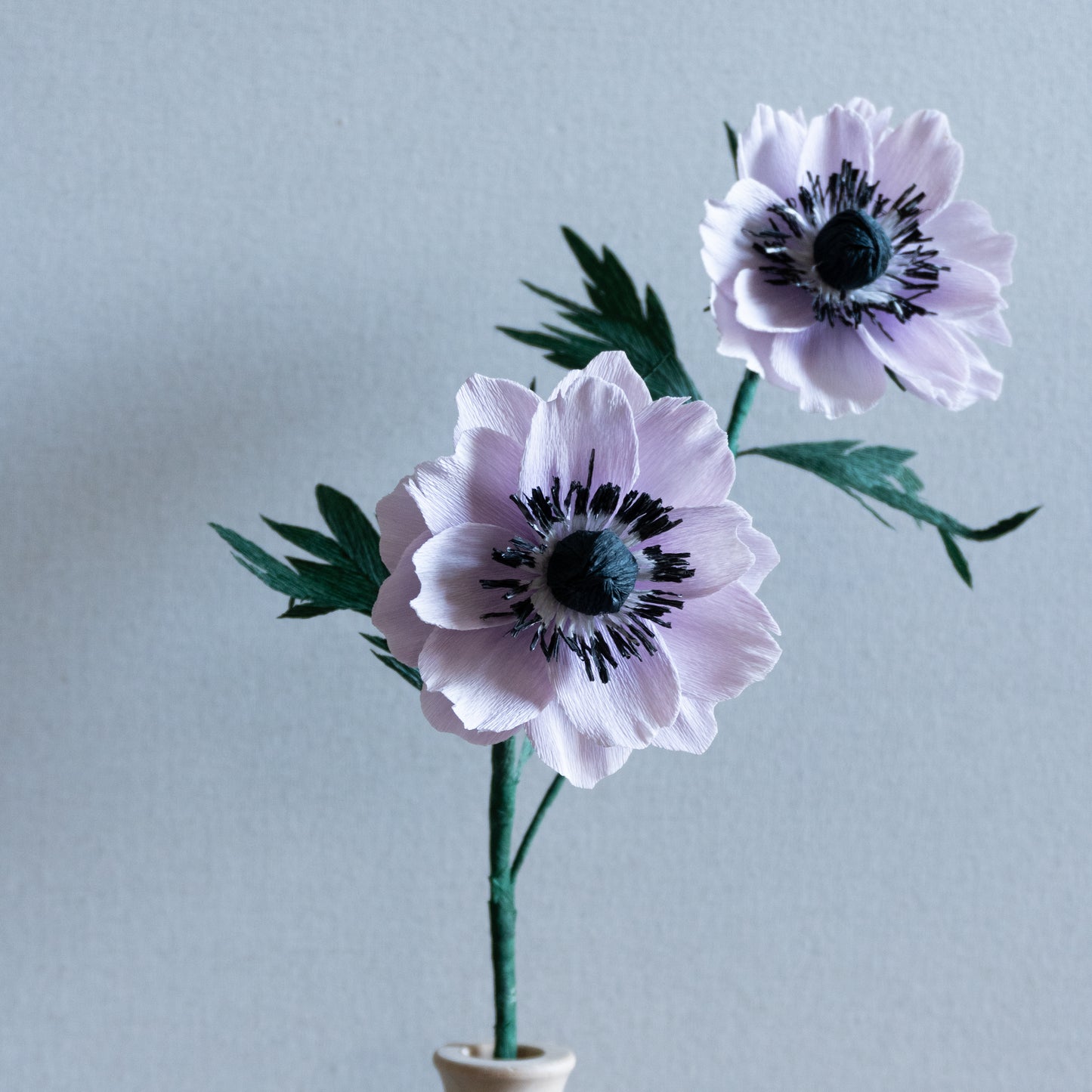 Load image into Gallery viewer, Anemone single stem
